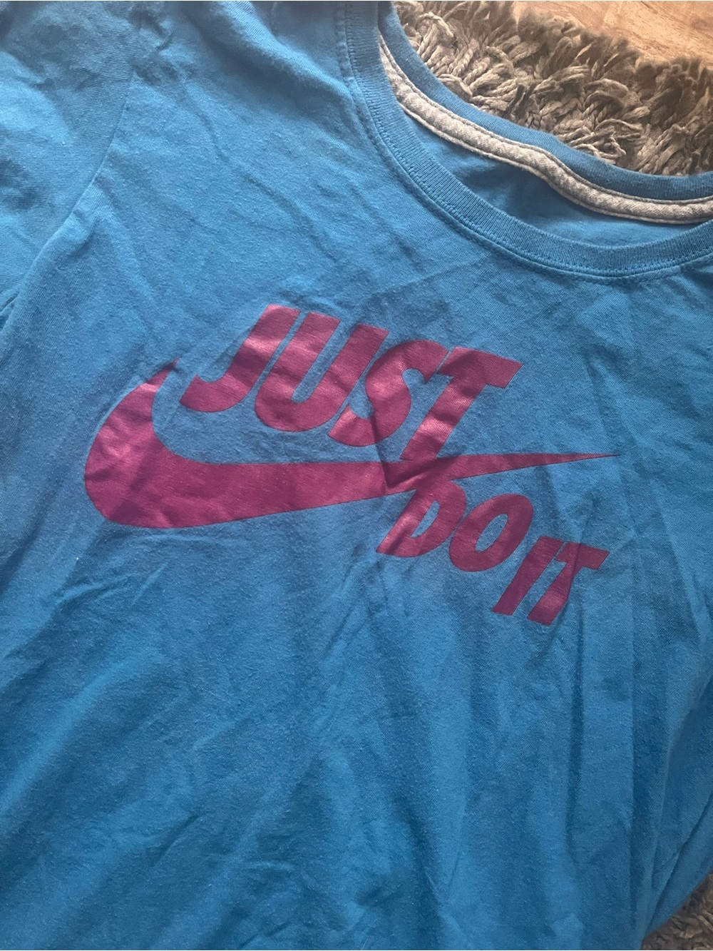 Nike Tee - Picture 2 of 3